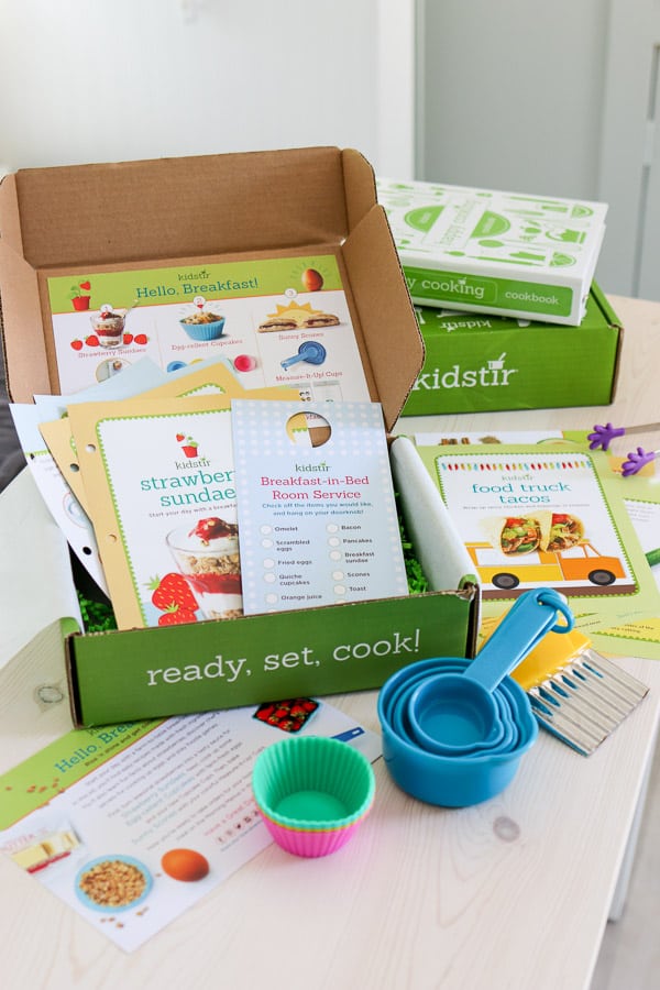 Picture of a Kidstir cooking subscription box